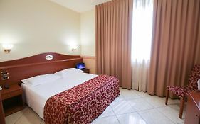 Felix Hotel